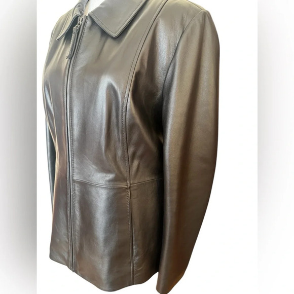 Investments Genuine Lamb Leather Long Sleeve Point Collar Zip Front Jacket - Picture 2 of 11